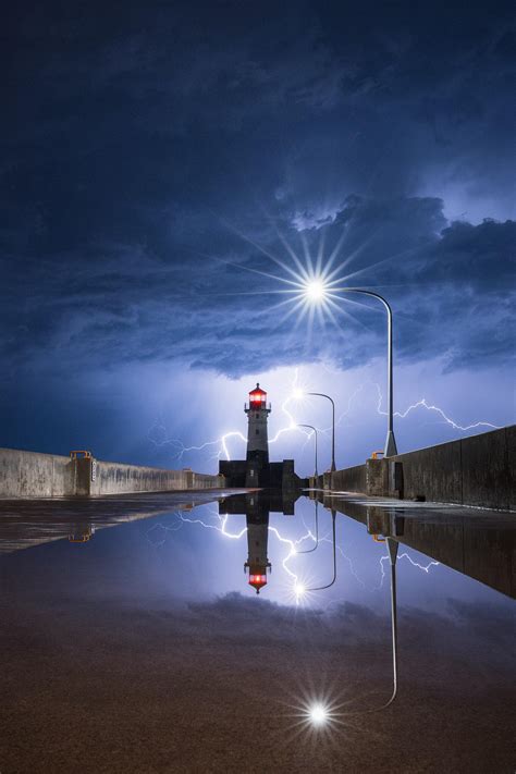 The Lightning Lighthouse : r/duluth