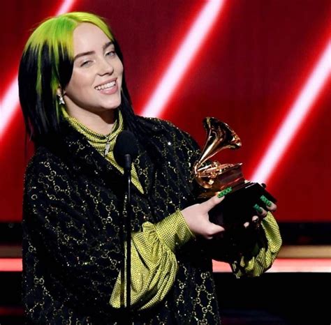 Billie Eilish Grammys 2021 / Billie Eilish Matched Her Nails to Her ...