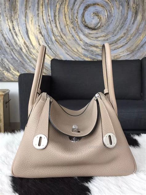 Hermes Lindy 26 Bag in Gris Tourterelle ck81 Taurillon Clemence Leather Handstitched