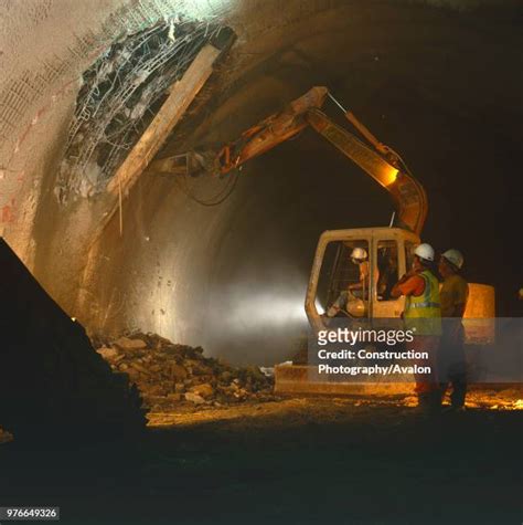 Jubilee Line Extension Photos and Premium High Res Pictures - Getty Images