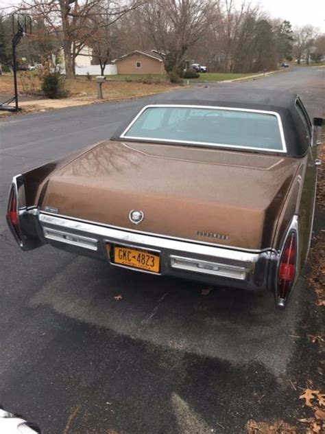 1972 CADILLAC FLEETWOOD BROUGHAM - Classic Cadillac Fleetwood 1972 for sale