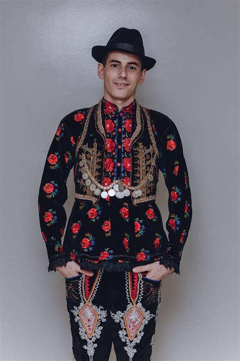 Pin by А А on Croatian Folk Costume | European dress, Folk clothing ...