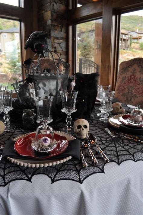 20 Best Halloween Dining Table Decoration Ideas