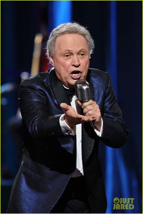 Photo: billy crystal scats in yiddish at tony awards 03 | Photo 4774567 ...