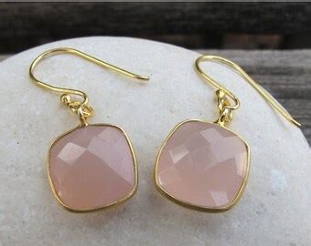 Items similar to Rose quartz earrings, pink earrings, Rose quartz jewelry, simple minimalist ...