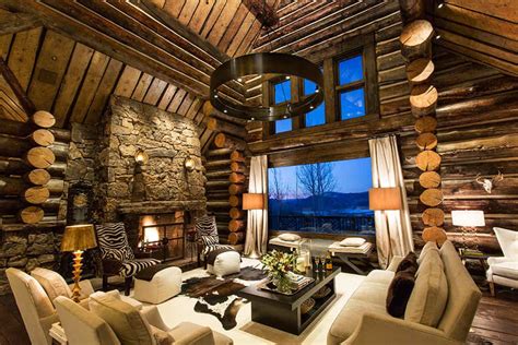 Mountain chalet style home design | Roomtodo