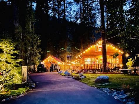 18 Lake Tahoe Cabins with Hot Tub [+ Resorts & Hotels with Jacuzzi]