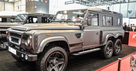 Kahn Design adds an axle to create Land Rover Defender 6x6