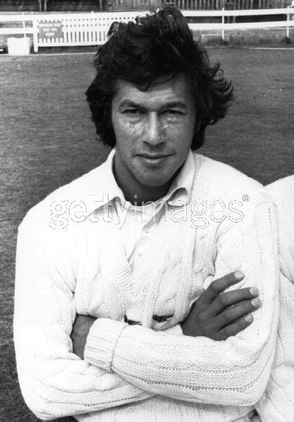 Pakistan Cricket Players: Imran khan niazi