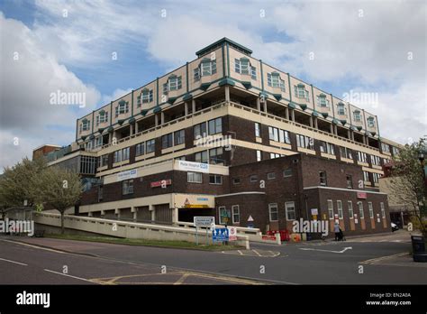 Poole hospital hi-res stock photography and images - Alamy