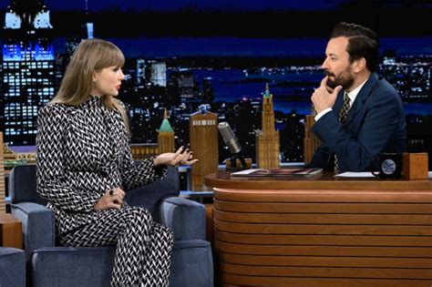 Taylor Swift Appears For Interview, Supports "Midnights" On "Tonight ...