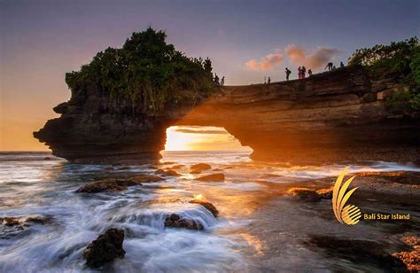 Tanah Lot Sunset Tour Dinner Package | Bali Tour Packages