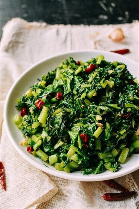 Stir-fried Chinese Mustard Greens (Xuelihong) - The Woks of Life