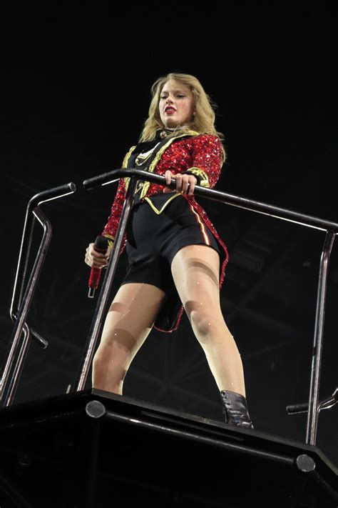 Taylor Swift - at the O2 Arena in London - RED Tour 2014 • CelebMafia