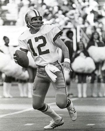 Roger Staubach Facts & Stats | Britannica