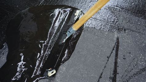 Tips for Choosing an Asphalt Driveway Sealer