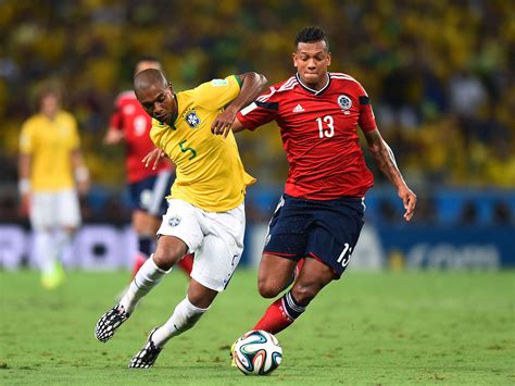 Brazil vs Colombia comment World Cup 2014: Fernandinho shows Luiz ...