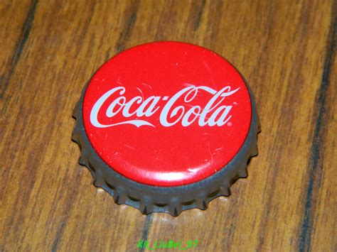 Anything can be a Collectible 任何东西都可以成为收藏品: Coca-Cola Malaysia 250ml glass bottle cap