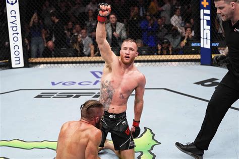 Justin Gaethje Calls Out Biased UFC 286 Commentary | FIGHT SPORTS