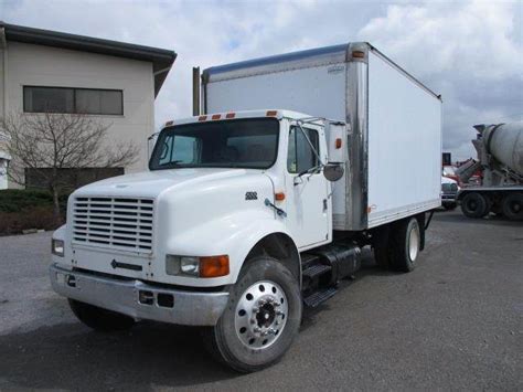 2000 International 4700 Box Truck - 190HP, 6 Speed Manual For Sale ...