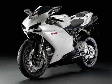 Auto Review: Ducati Superbike 848 EVO