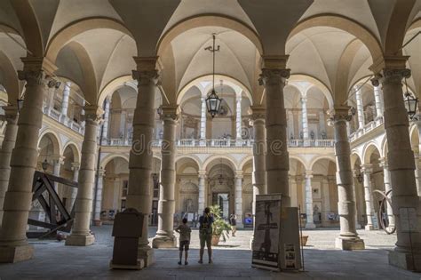 Los Di Torino De Universita - Universidad De Turín Imagen editorial - Imagen de oldest, viejo ...