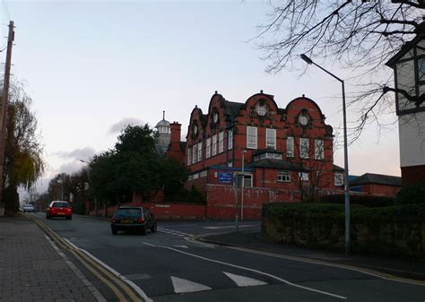 Queens Park High School, Chester © Eirian Evans :: Geograph Britain and ...