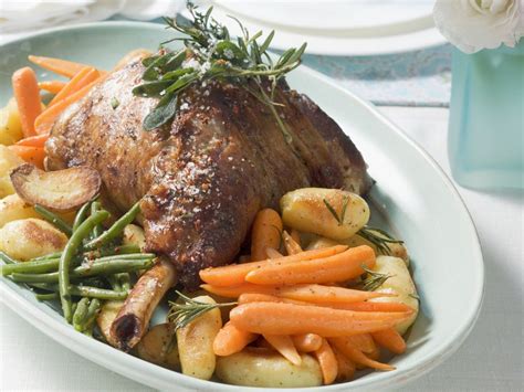 Roast Lamb with Carrots and Potatoes recipe | Eat Smarter USA