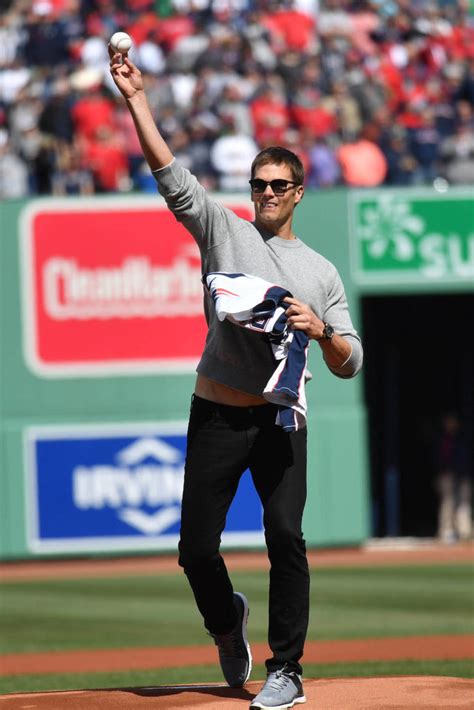 Super Bowl LI MVP Tom Brady throws out the first ceremonial pitch ...