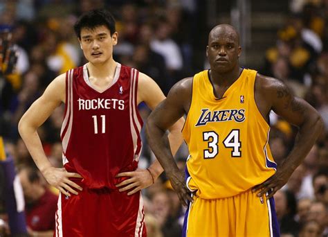 Photo Of Yao Ming Making Shaq Look Short Really Puts Yao Ming's Height In Perspective | Business ...