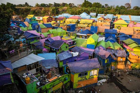 Visiting Malang's Colorful Rainbow Village in Java | Two Wandering Soles