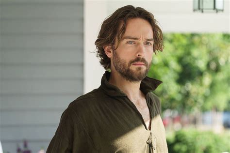 Tom Mison as Ichabod Crane on Sleepy Hollow | Sleepy hollow, Tom mison ...