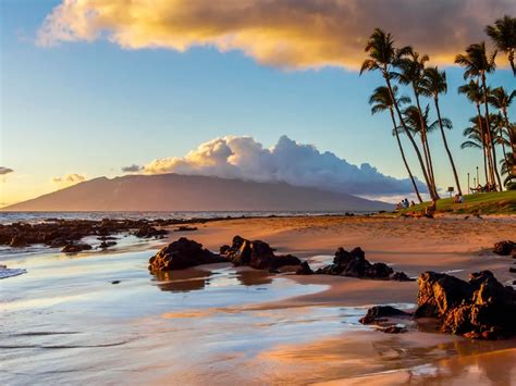 Maui vs. Kauai: The Best Hawaiian Island For You