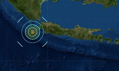 Indonesia tsunami alert: Is there a tsunami - Will it hit Bali ...