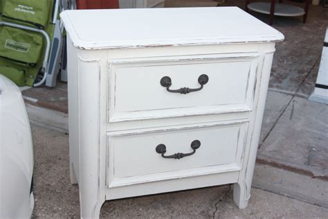 Distressed Nightstand painted in old white. Looking very classy ...