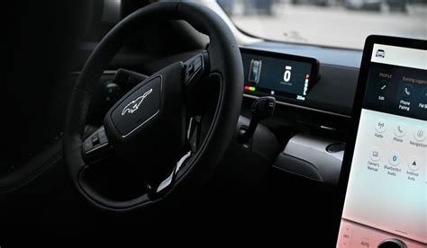 ‘Hands-Free’ Cars Drive on UK Roads for First Time - Twinkl NewsRoom