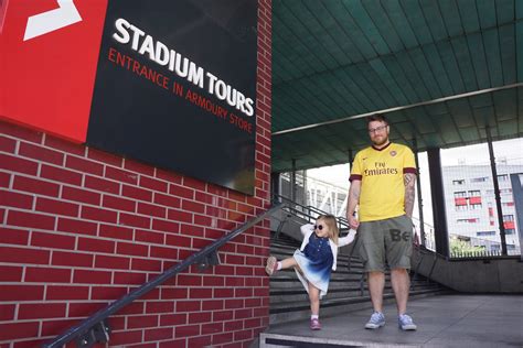 Arsenal Stadium Tour - what is it really like? | Wave to Mummy