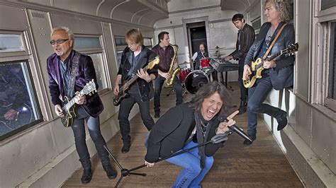 Original Foreigner members reunite for 40th anniversary shows | Louder