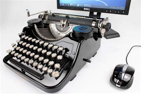 Typewriter Computer Keyboard - ThingsIDesire | Usb gadgets, Typewriter, Computer keyboard