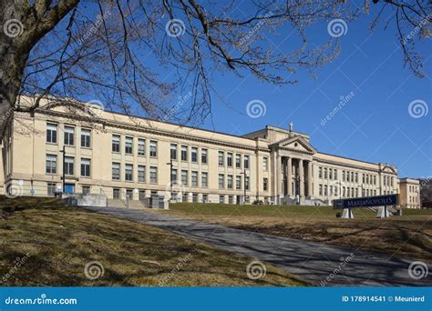 Marianopolis College is Quebec only Private English-language Editorial Photo - Image of 2020 ...