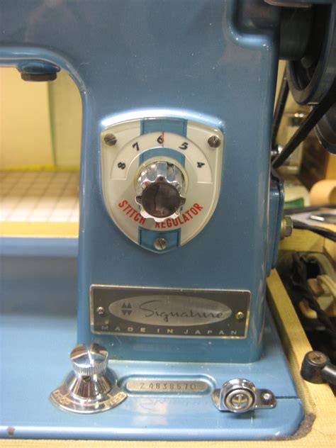 MI Vintage Sewing Machines: Montgomery Ward Signature (1950's)