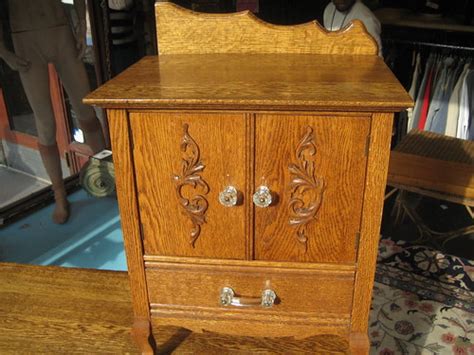 Vintage Oak Attached Dresser | * A unique duo with shorty co… | Flickr