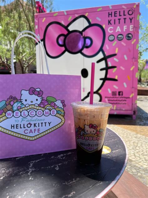 Hello Kitty Cafe | Cafe hello kitty, Kitty cafe, Hello kitty