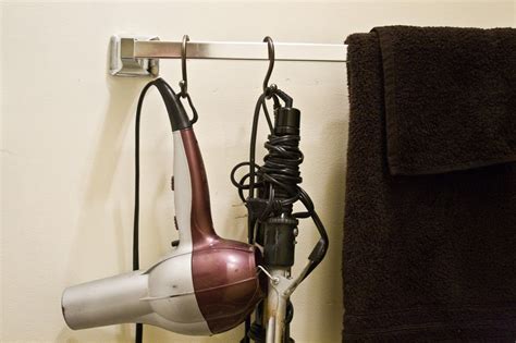 five sixteenths blog: Wednesday Decor // Three Ways to Use Shower Hooks ...