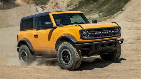 Bronco vs. Wrangler : FordBronco