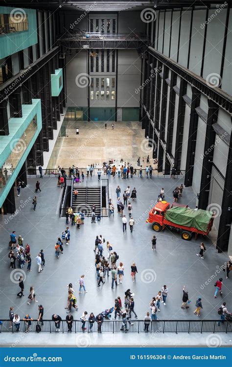 Inside the Tate Modern Art Museum in London Editorial Stock Image - Image of inside, millennium ...