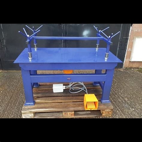 Vibrating Table for Concrete - LabQuip Ltd Testing Equipment Suppliers