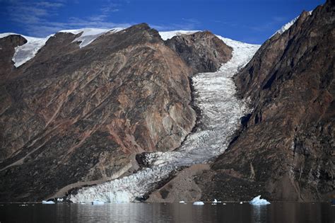 Greenland’s Glaciers Are Shrinking at ‘Unprecedented’ Rate as Earth Warms - Bloomberg