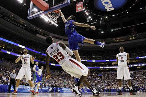 The top 10 dunks of the 2012-13 college basketball season