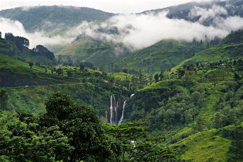 Nuwara Eliya, Sri Lanka photo on Sunsurfer